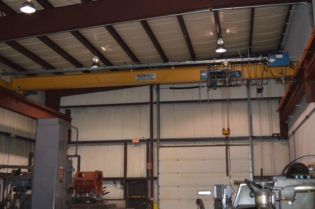 Crane Industrial Building plus Extra build-able Lot: 2219 North Central Avenue, Rockford, IL 61101